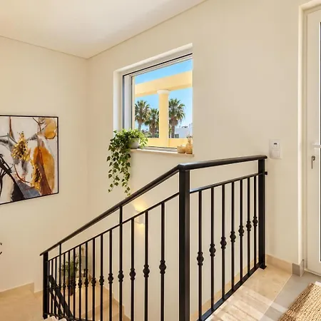 Vila House Porto Mos By Key