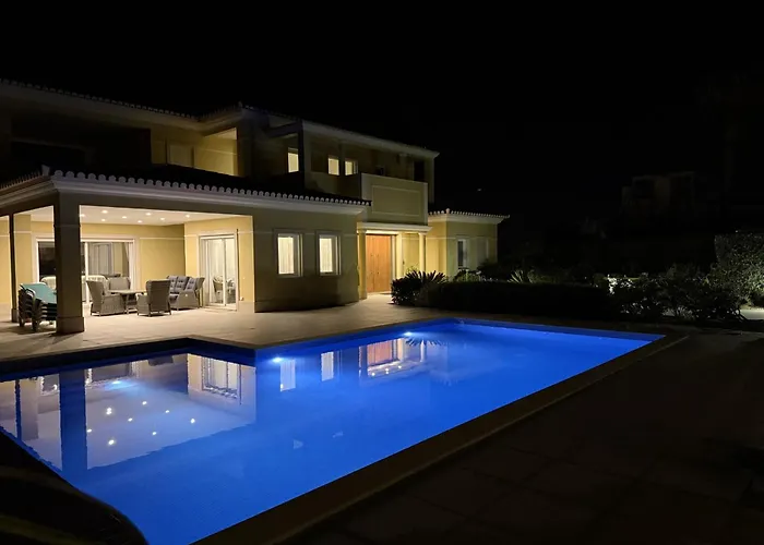Villa House Porto Mos By Key Lagos