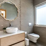 Villa House Porto Mos By Key Lagos
