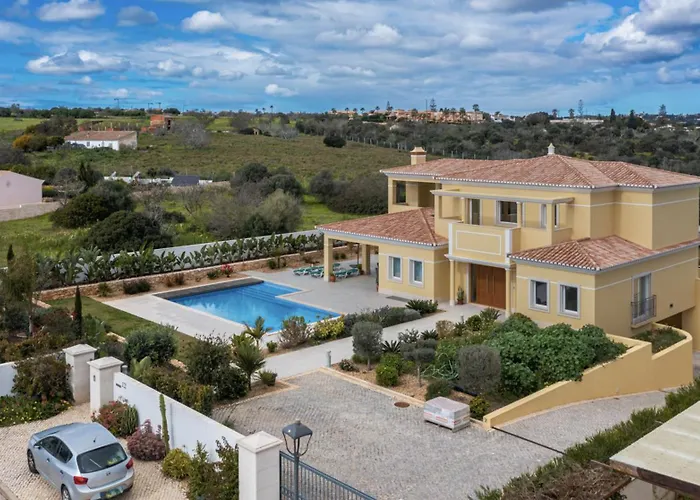 Villa House Porto Mos By Key Lagos